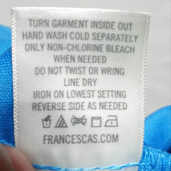 Miami Franchesca's Blue Floral Romper size Small - Picture 8 of 8